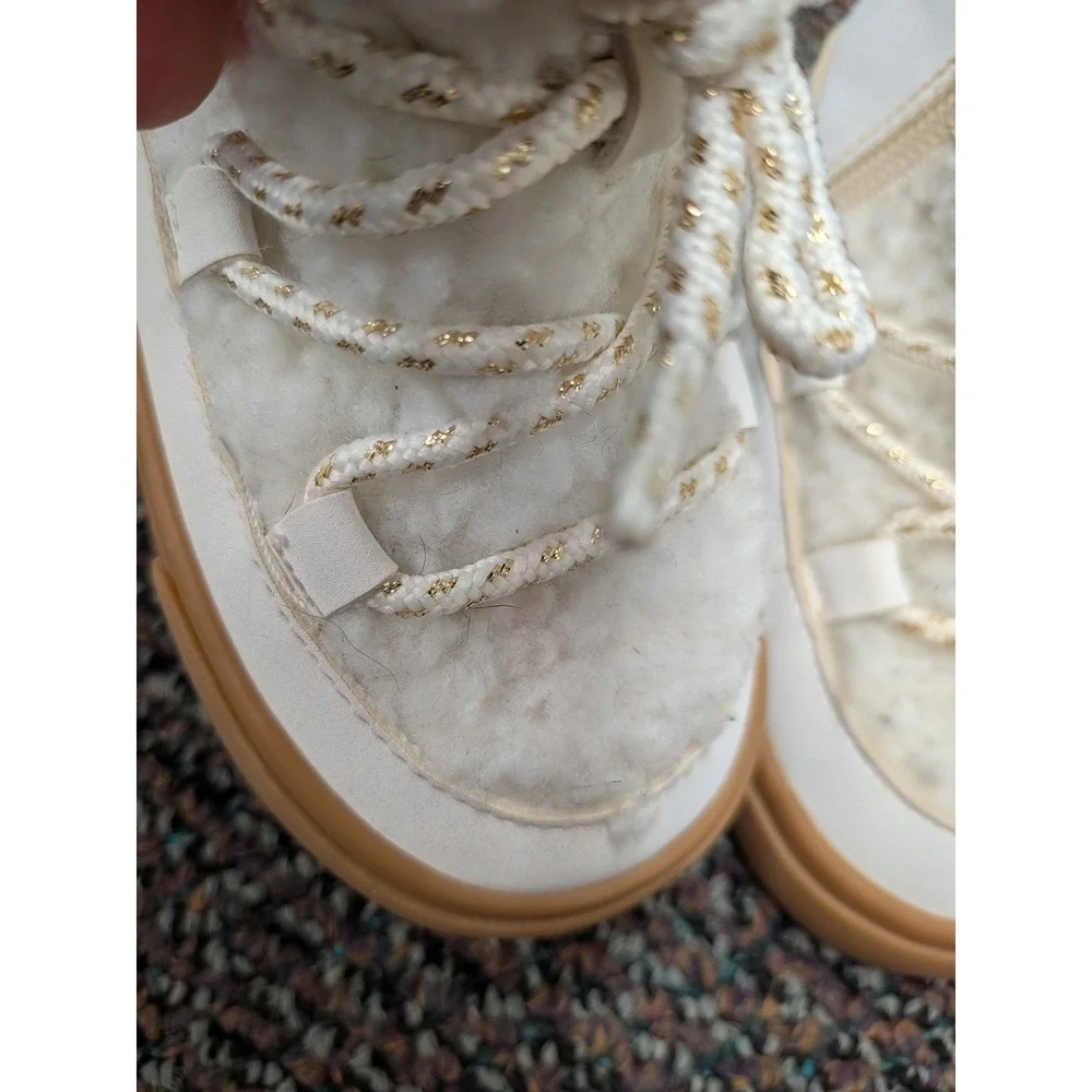 HM Toddler White Faux Fur Snow Boots Gold Metallic Lace Zip Size 6 US 22 EUR